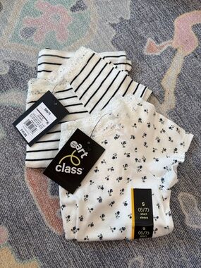 art class White Short Sleeve Tees Set with Black Stripes and Navy Floral